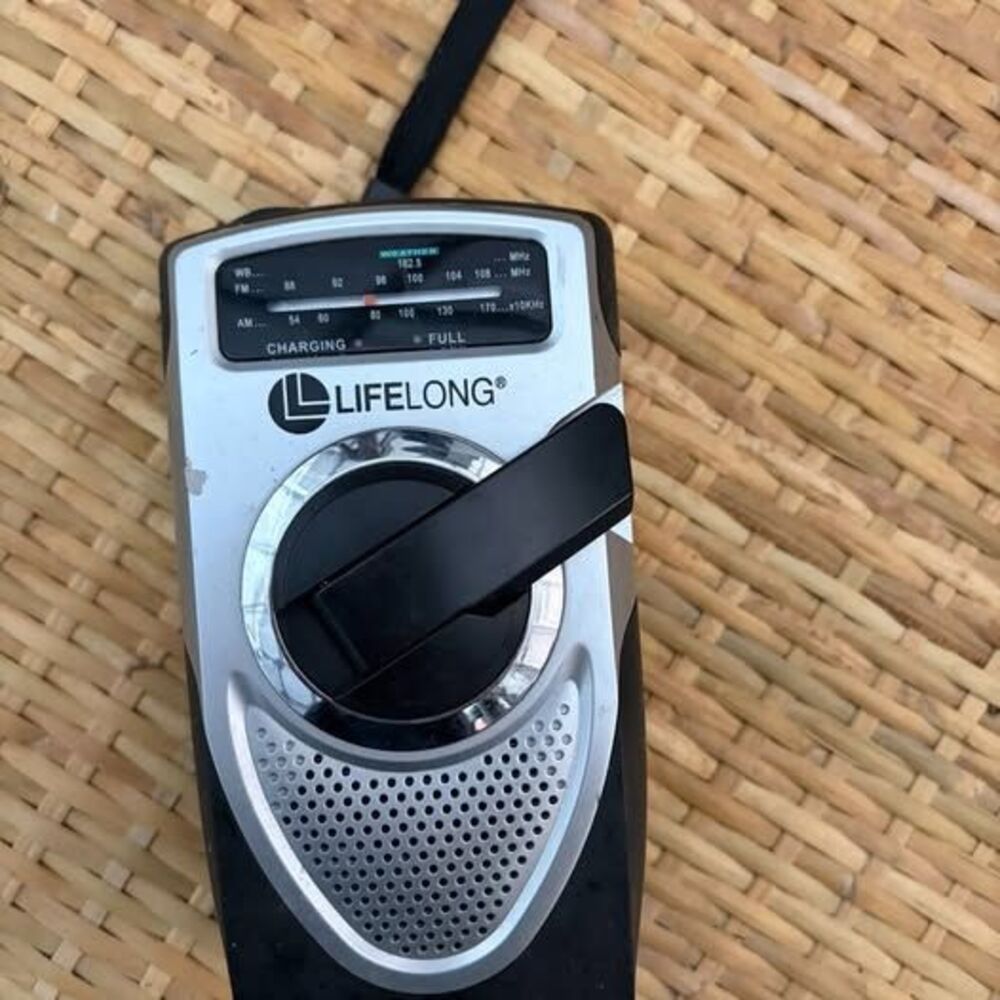 lifelong am/fm hand powerd radio; emergency weather radio